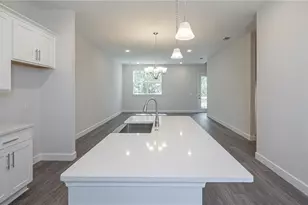 9704 Tate Ln, Tampa, FL 33626 - Photo 13