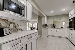 2333 Feather Sound Dr, Clearwater, FL 33762 - Photo 31