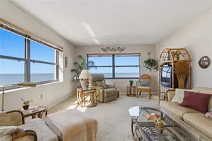 1270 Gulf Blvd, Clearwater Beach, FL 33767 - Photo 7