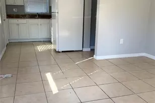 1014 Vine Ave Ave, Clearwater, FL 33755 - Photo 3