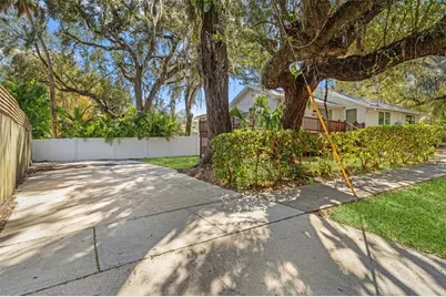 1402 Hilton Place, Tampa, FL 33604 - Photo 37