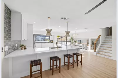 8507 Wooddale Court, Tampa, FL 33615 - Photo 5