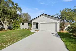 7211 Orpine Dr N, Saint Petersburg, FL 33702 - Photo 1