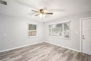 6428 N 49th St, Tampa, FL 33610 - Photo 5