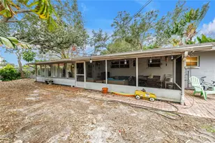 1297 Eden Isle Blvd NE, Saint Petersburg, FL 33704 - Photo 37