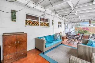 1297 Eden Isle Blvd NE, Saint Petersburg, FL 33702 - Photo 19