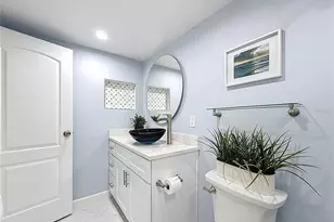 7321 Central Ave, Saint Petersburg, FL 33710 - Photo 13