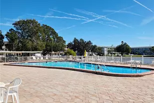 5945 21st St N, Saint Petersburg, FL 33714 - Photo 15