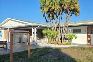 5945 21st St N, Saint Petersburg, FL 33714 - Photo 13