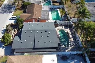 1821 Driftwood Cir N, Oldsmar, FL 34677 - Photo 5