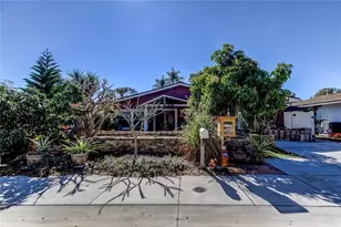 1821 Driftwood Cir N, Oldsmar, FL 34677 - Photo 15