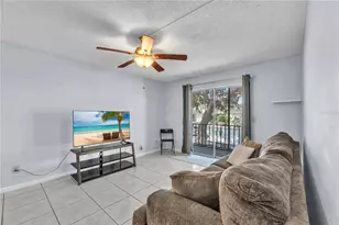 801 Russell Ln, Brandon, FL 33510 - Photo 13