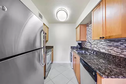 5092 Beach Drive SE #A, Saint Petersburg, FL 33705 - Photo 15