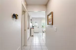 2296 Monaco Ln, Clearwater, FL 33763 - Photo 9