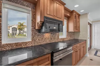 309 Buttonwood Lane, Largo, FL 33770 - Photo 13