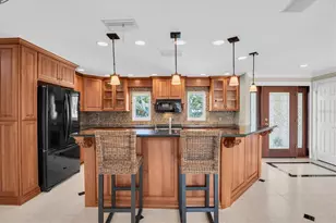 309 Buttonwood Ln, Largo, FL 33770 - Photo 11