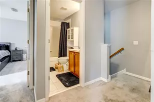 9550 Charlesberg Dr, Tampa, FL 33635 - Photo 29