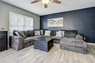 9550 Charlesberg Dr, Tampa, FL 33635 - Photo 7