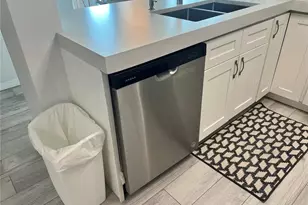 1001 Point Of Rocks Rd, Sarasota, FL 34242 - Photo 7