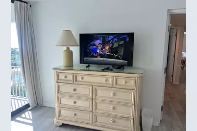 1001 Point Of Rocks Road #611, Sarasota, FL 34242 - Photo 11