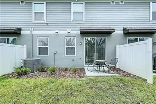 32451 Limitless Pl, Wesley Chapel, FL 33545 - Photo 43