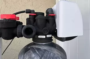 1323 NW 7th Pl, Cape Coral, FL 33993 - Photo 33