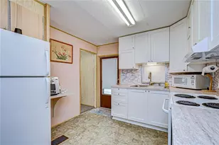 6128 Ridgewood Dr, Zephyrhills, FL 33542 - Photo 5