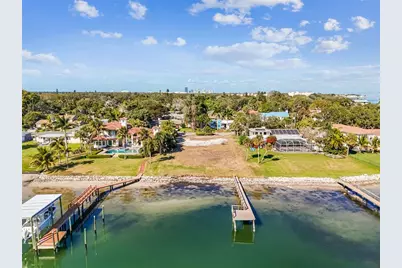 6330 Bahama Shores Drive S, Saint Petersburg, FL 33705 - Photo 13