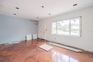 6213 Sanders Dr, Tampa, FL 33611 - Photo 19