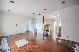 6213 Sanders Dr, Tampa, FL 33611 - Photo 21