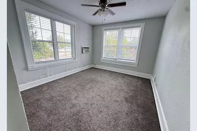 1310 28th Street N #Upper, Saint Petersburg, FL 33713 - Photo 17