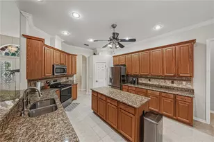 12852 Grand Traverse Dr, Dade City, FL 33525 - Photo 21