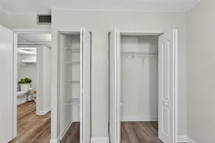 1802 Bedford Ln, Sun City Center, FL 33573 - Photo 15