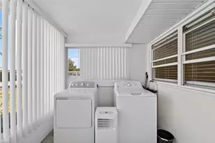 1802 Bedford Ln, Sun City Center, FL 33573 - Photo 23