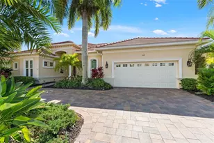 807 3rd St E, Palmetto, FL 34221 - Photo 17