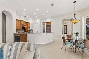 807 3rd St E, Palmetto, FL 34221 - Photo 9