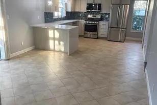 5784 Bay Pines Lakes Blvd, Saint Petersburg, FL 33708 - Photo 7