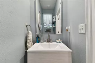 3829 Rippaso Pl, Brandon, FL 33511 - Photo 3