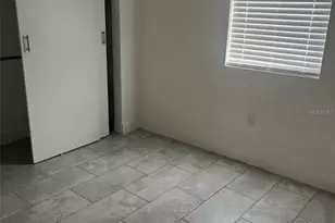 1315 E Benbow Cir, Labelle, FL 33935 - Photo 5