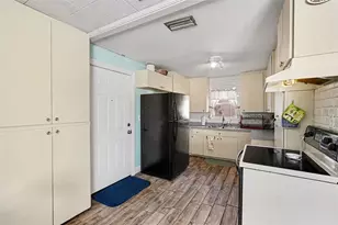 2102 Columbus Dr, Brandon, FL 33510 - Photo 15