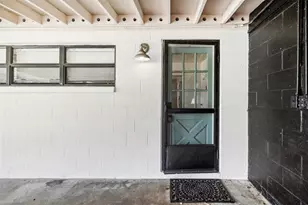 908 Skyview Dr, Brandon, FL 33510 - Photo 3