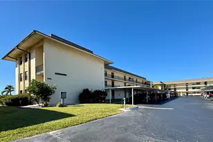 12300 Vonn Rd, Largo, FL 33774 - Photo 1