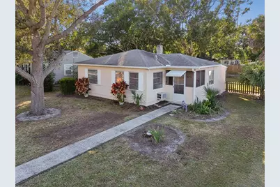 1001 Hull Street S, Gulfport, FL 33707 - Photo 1