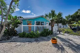 504 70th Ave, Saint Pete Beach, FL 33706 - Photo 1