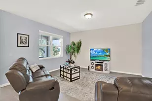 11935 Cross Vine Dr, Riverview, FL 33579 - Photo 13