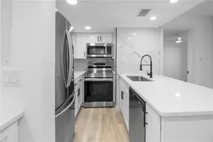 4754 Marine Pkwy, New Port Richey, FL 34652 - Photo 7