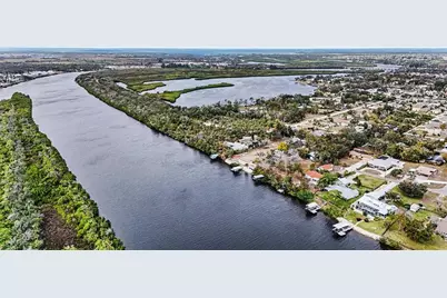 605 Manatee Drive, Ruskin, FL 33570 - Photo 37