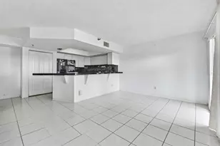 1750 Harbor Pl S, South Pasadena, FL 33707 - Photo 9