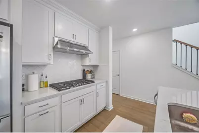 1095 Kistna Drive, Zephyrhills, FL 33540 - Photo 7