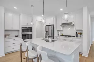 1095 Kistna Dr, Zephyrhills, FL 33540 - Photo 11